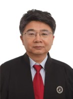 刘临庆，男，1971年4月出生，汉族，硕士研究生，中共党员。现任甘肃省律师协会副监事长、兰州市律师行业工会联合会主席、兰州市首席法律咨询专家、兰州仲裁委员会仲裁员、兰州大学及西北师范大学法律硕士指导教